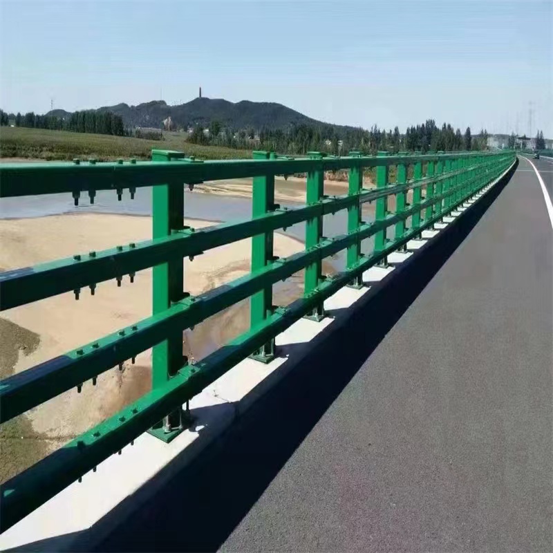 橋梁護欄